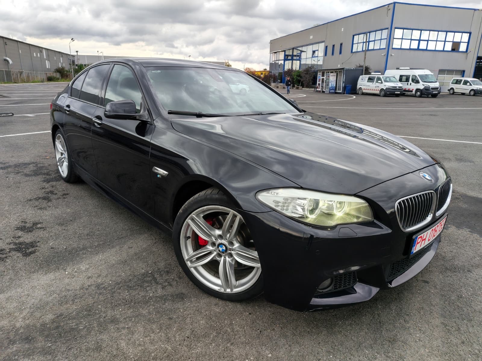 BMW Seria 5 F10, poza 2 din 16