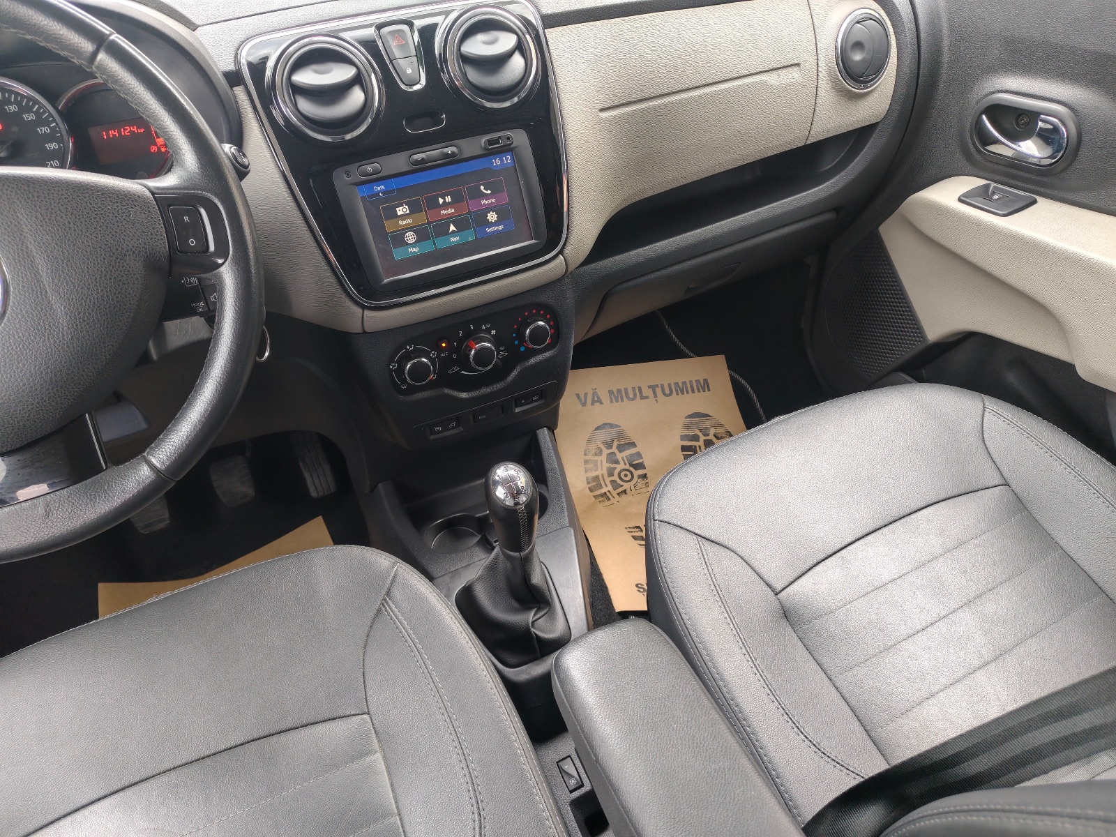 Dacia Lodgy, poza 13 din 16